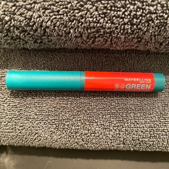 1048 Marbelline Green Edition Balmy Lip Brush Lipstick 004 Flare NWT - Picture 5 of 8